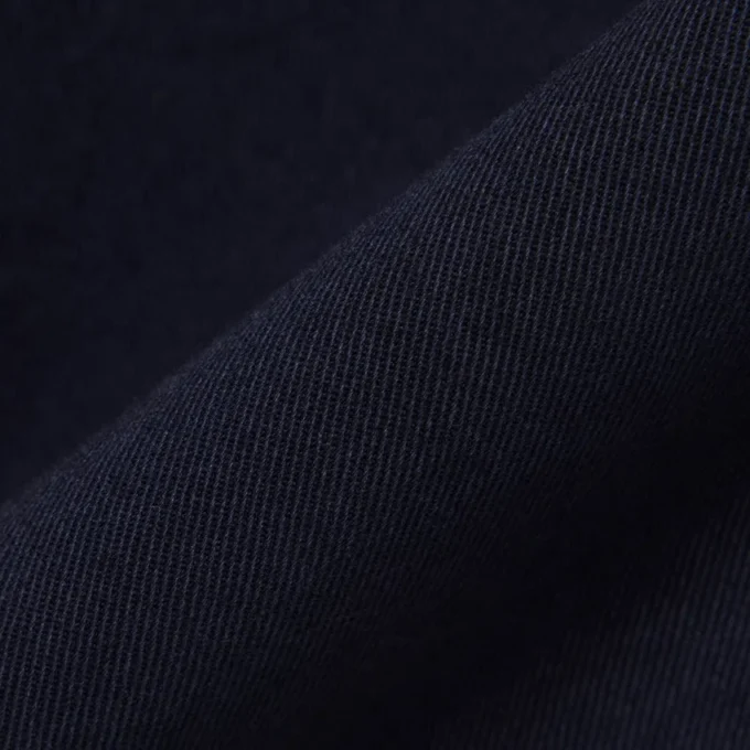 Pantaloni chino slim fit in twill elasticizzato