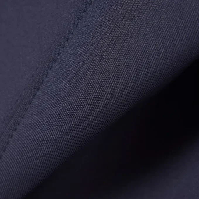 Pantaloni da jogging larghi con ricamo Pantaloni da jogging larghi con ricamo
