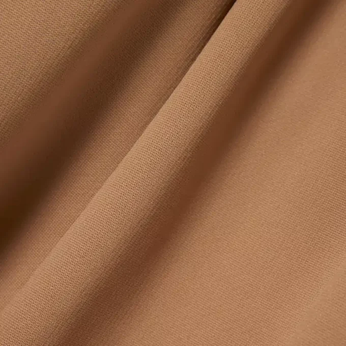 Pantaloni jogger in raso plissettato della collezione Runway Pantaloni jogger in raso plissettato della collezione Runway