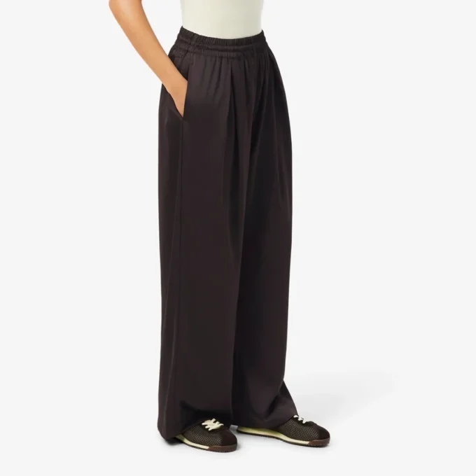 Pantaloni oversize in raso elasticizzato
