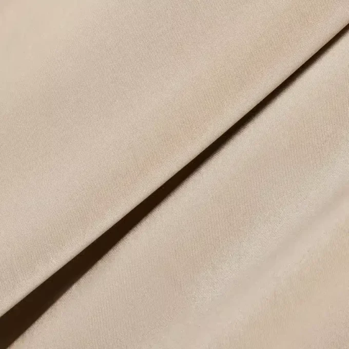 Pantaloni oversize in raso elasticizzato