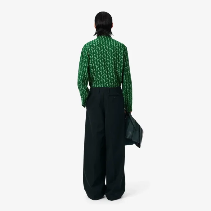 Pantaloni sartoriali in lana dal taglio ampio ispirati alle passerelle Pantaloni sartoriali in lana dal taglio ampio ispirati alle passerelle