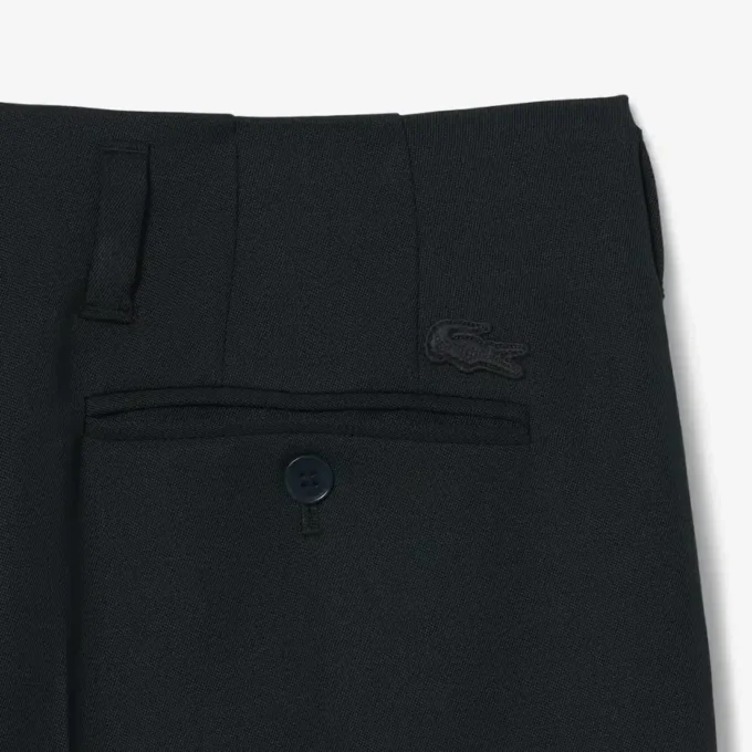 Pantaloni sartoriali in lana dal taglio ampio ispirati alle passerelle Pantaloni sartoriali in lana dal taglio ampio ispirati alle passerelle