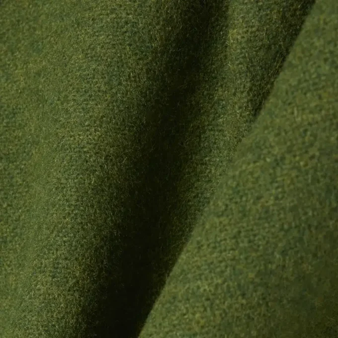 Pantaloni sartoriali in lana fiammata dal taglio dritto della collezione Runway