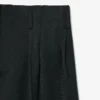 Pantaloni sartoriali in raso dalla vestibilità regolare della collezione Runway Pantaloni sartoriali in raso dalla vestibilità regolare della collezione Runway