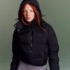Piumino da donna con cappuccio e vestibilità comoda Piumino da donna con cappuccio e vestibilità comoda