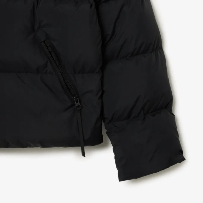 Piumino da donna con cappuccio e vestibilità comoda Piumino da donna con cappuccio e vestibilità comoda