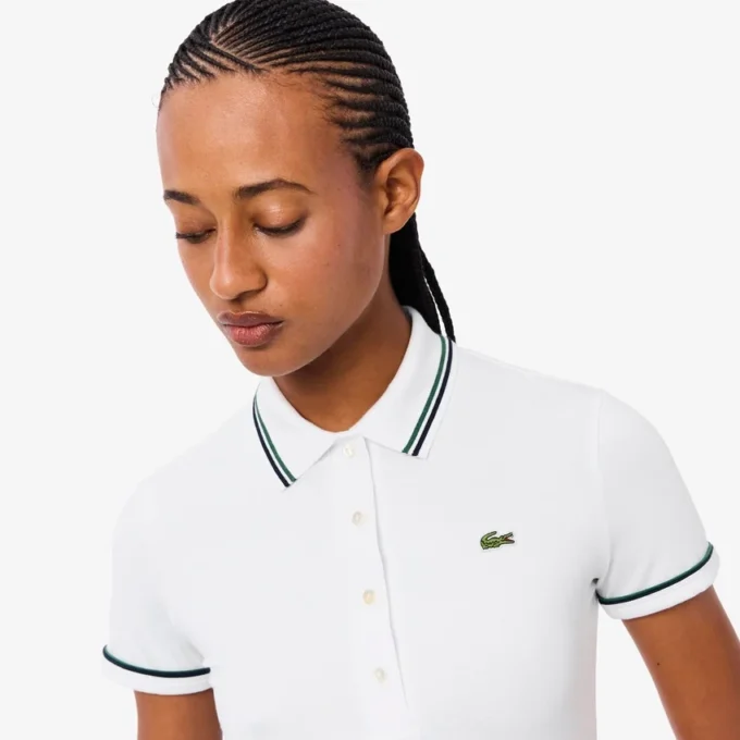 Polo da donna L.12.D slim fit con dettagli rifiniti Polo da donna L.12.D slim fit con dettagli rifiniti