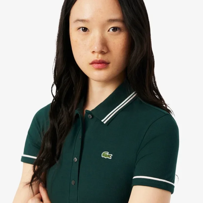 Polo da donna L.12.D slim fit con dettagli rifiniti Polo da donna L.12.D slim fit con dettagli rifiniti