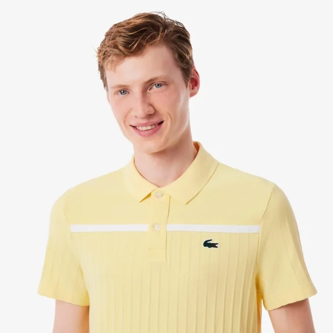 Polo da tennis Heritage da uomo con badge Ultra Dry Polo da tennis Heritage da uomo con badge Ultra Dry