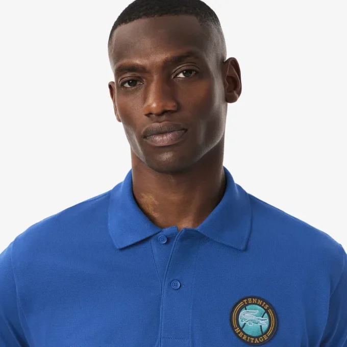 Polo da uomo Classic Fit con badge Petit Piqué Polo da uomo Classic Fit con badge Petit Piqué