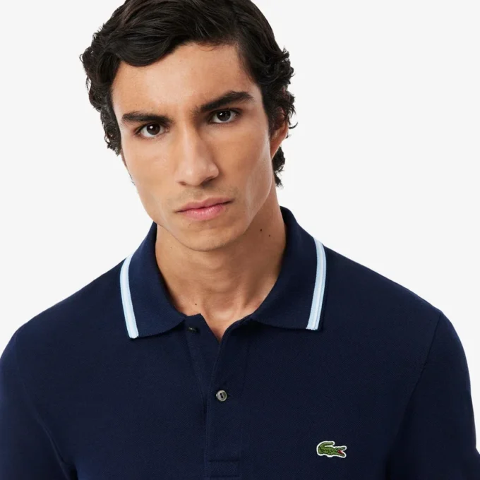 Polo L.12.12 da uomo, vestibilità regolare con dettagli decorativi Polo L.12.12 da uomo, vestibilità regolare con dettagli decorativi