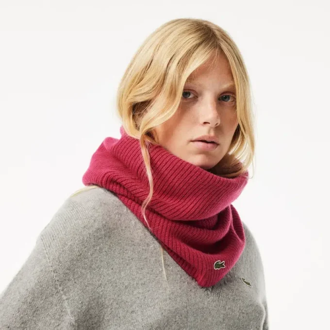 Sciarpa a cerchio in cashmere a coste da donna Sciarpa a cerchio in cashmere a coste da donna