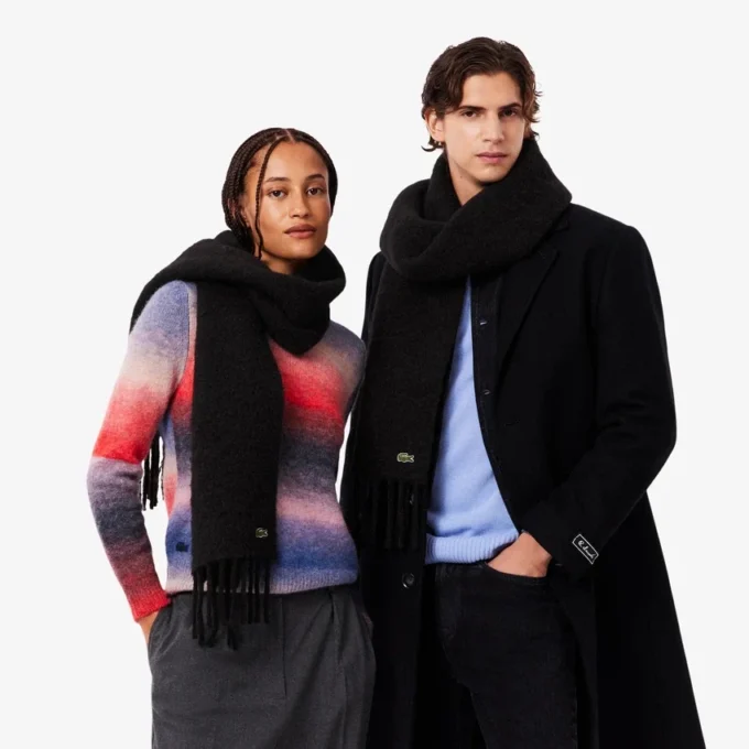Sciarpa unisex in lana di alpaca con frange Sciarpa unisex in lana di alpaca con frange