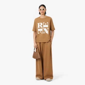 T-shirt con stampa grafica in raso Runway