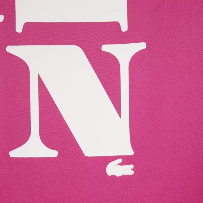 T-shirt con stampa grafica in raso Runway
