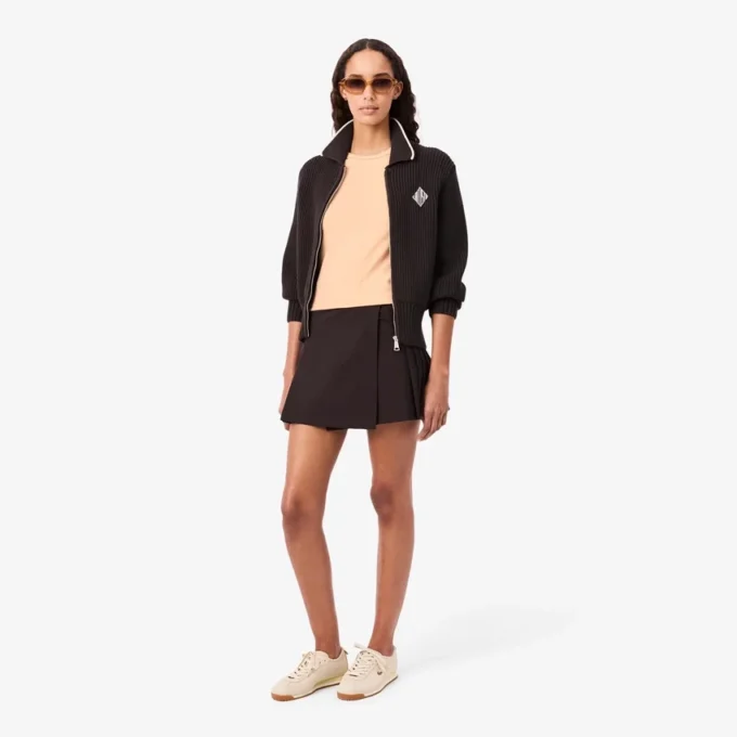 T-shirt da donna in jersey con bordi a contrasto T-shirt da donna in jersey con bordi a contrasto