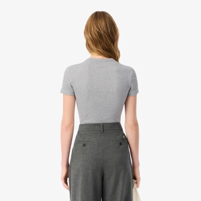 T-shirt da donna slim fit in cotone a costine T-shirt da donna slim fit in cotone a costine