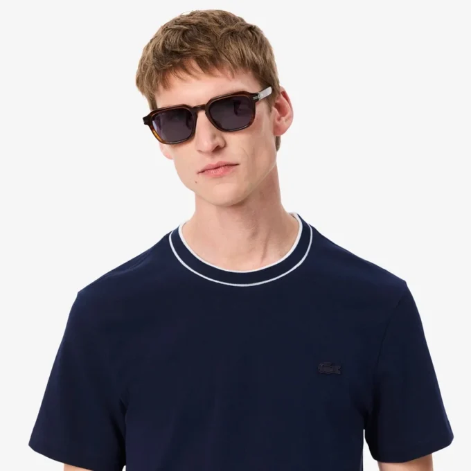 T-shirt da uomo in piqué elasticizzato con colletto a righe T-shirt da uomo in piqué elasticizzato con colletto a righe