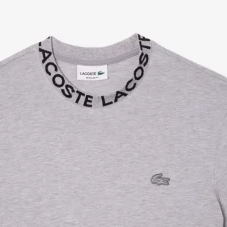 T-shirt da uomo leggera con collo a piqué T-shirt da uomo leggera con collo a piqué