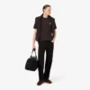 T-shirt dal taglio classico con grande stemma T-shirt dal taglio classico con grande stemma