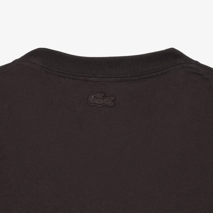 T-shirt dal taglio classico con grande stemma T-shirt dal taglio classico con grande stemma