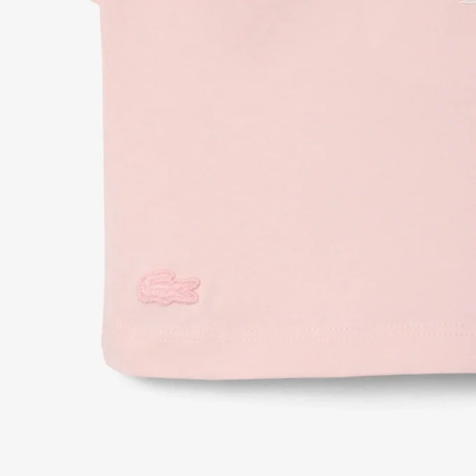 T-shirt in cotone con badge a contrasto T-shirt in cotone con badge a contrasto