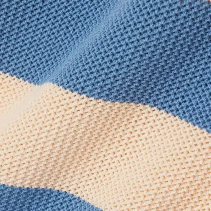 T-shirt in maglia a righe T-shirt in maglia a righe